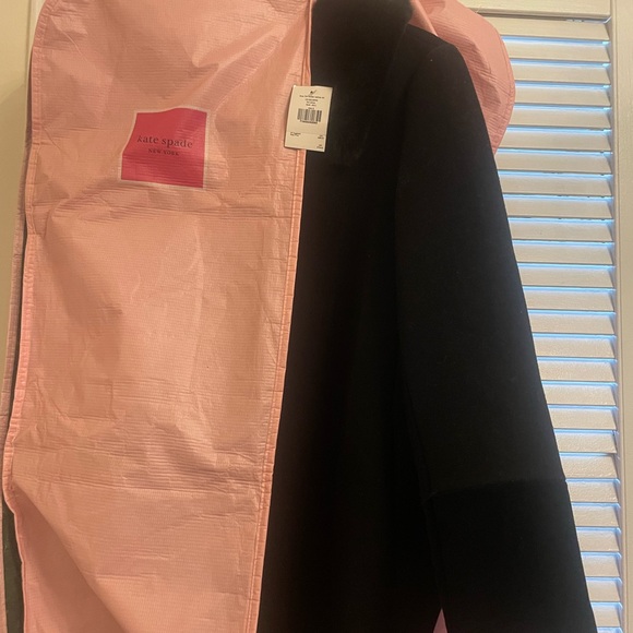 Kate Spade Faux Fur Collar Velvet

Trim Wool Blend Coat , NWT size 6 - Picture 10 of 10